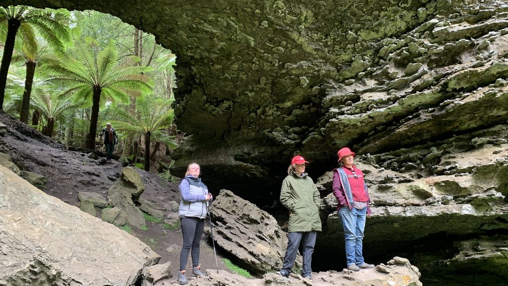 The arch in the background. The arch in the background.